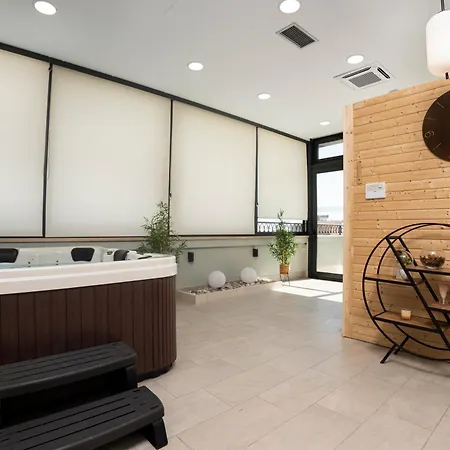 Hotel Diplomat By Aycon 4*